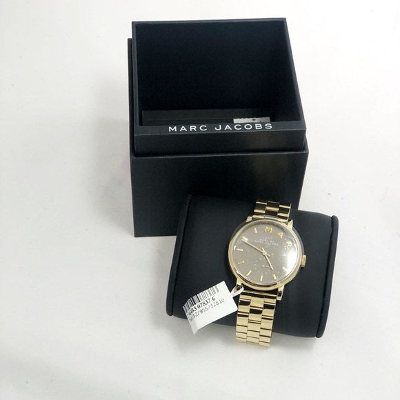 Marc Jacobs Accessories - Marc Jacobs women’s gold watch Marc Jacobs Accessories - Marc Jacobs women’s gold watch